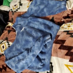 Vintage Blue Tye Dyed Long Sleeve Sweat Shirt 💙🤍💙